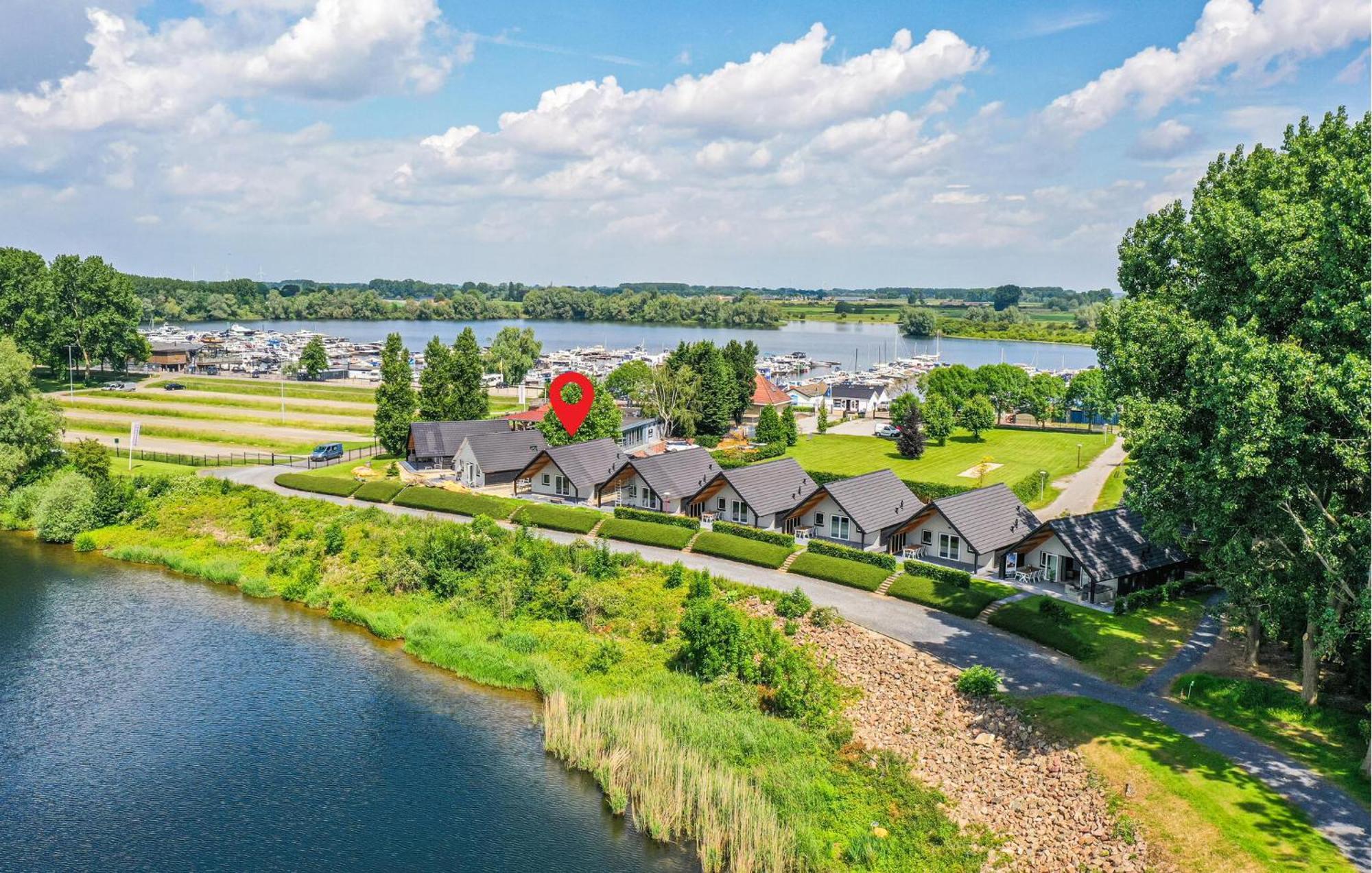 3 Bedroom Gorgeous Home In Kerkdriel Esterno foto
